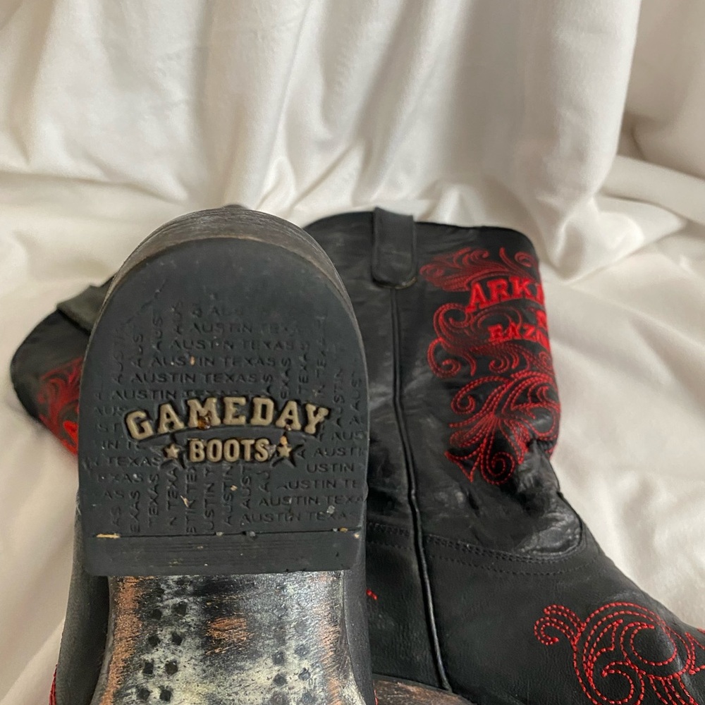 University of Arkansas Razorbacks Gameday Boots - Black Leather Cowboy Boots - Picture 8 of 9